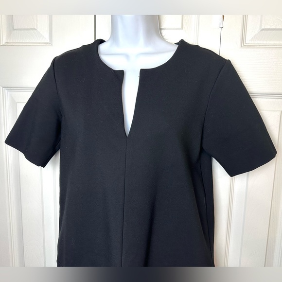 New EVERLANE The Ponte Short Sleeve Dress Black Split VNeck Mini Structured nwot - Picture 7 of 11